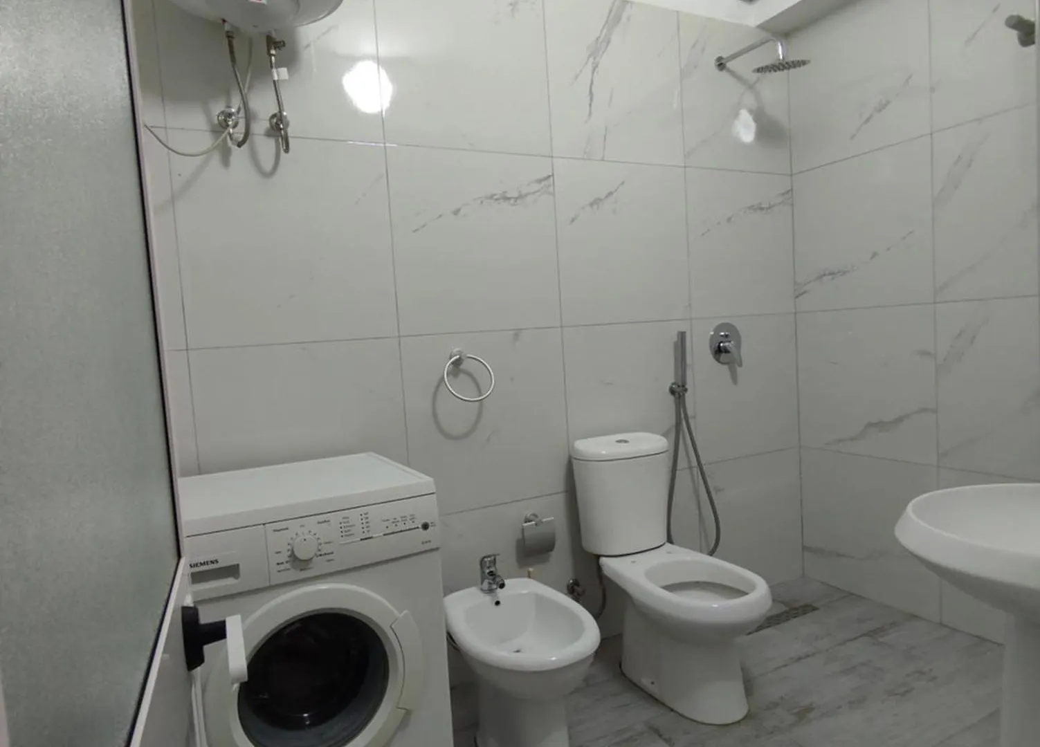 Tirana Apartment City Stay , Free Parking & Balcony